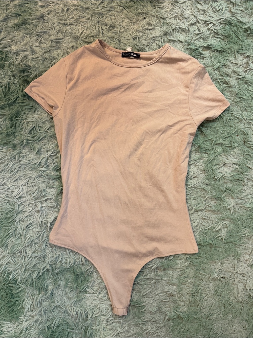 Fashion Nova Women’s Nude Short Sleeve Bodysuit